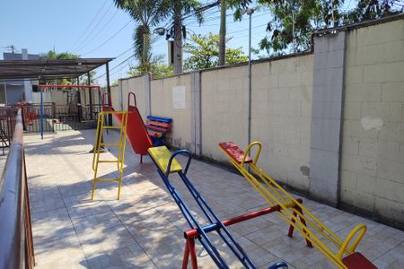 Apartamento para alugar com 54m², 2 quartos e 1 vaga Apartamento para alugar com 54m², 2 quartos e 1 vagaÁrea comum - Playground