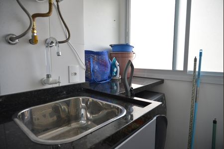 Apartamento à venda com 68m², 2 quartos e 1 vagaÁrea de Serviço