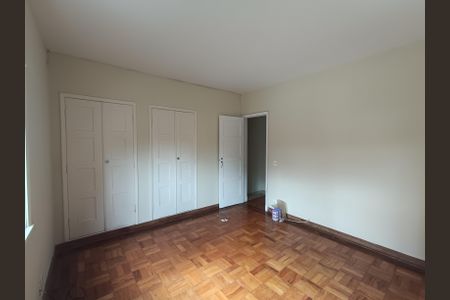 Casa para alugar com 130m², 3 quartos e 2 vagas