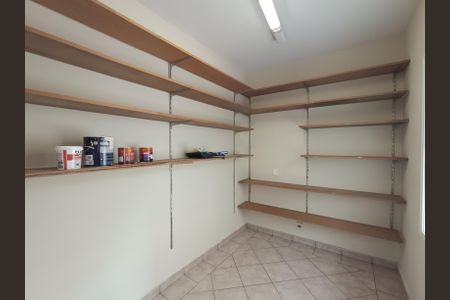 Casa para alugar com 130m², 3 quartos e 2 vagas