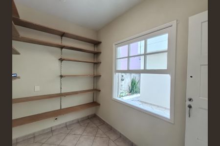 Casa para alugar com 130m², 3 quartos e 2 vagas