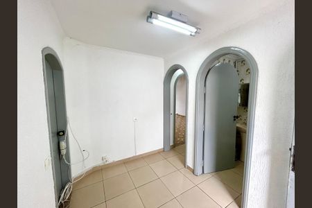 Sala de casa para alugar com 2 quartos, 340m² em Jardim Santa Mena, Guarulhos
