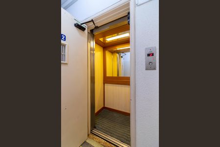 Apartamento para alugar com 86m², 2 quartos e sem vagaElevador