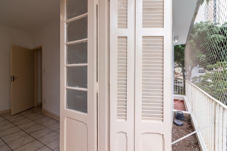 Apartamento para alugar com 86m², 2 quartos e sem vagaVaranda do Quarto 2