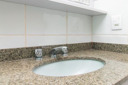 Apartamento para alugar com 75m², 2 quartos e 1 vagaBanheiro