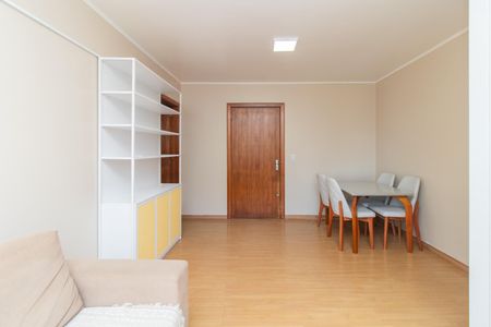 Apartamento para alugar com 75m², 2 quartos e 1 vagaSala