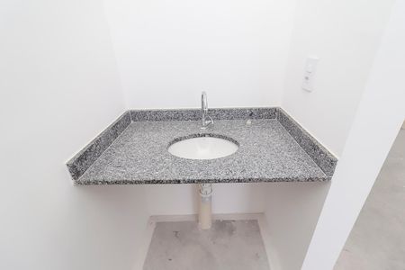 Apartamento para alugar com 39m², 2 quartos e sem vagaBanheiro