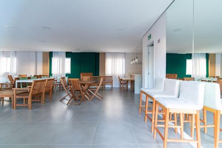 Apartamento para alugar com 39m², 2 quartos e sem vagaÁrea comum - Salão de festas