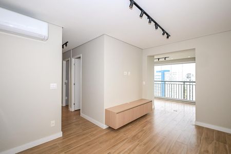 Sala de apartamento para alugar com 3 quartos, 74m² em Vila Andrade, São Paulo