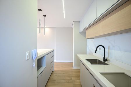 Apartamento à venda com 74m², 3 quartos e 2 vagasCozinha