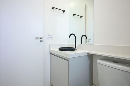 Apartamento à venda com 74m², 3 quartos e 2 vagasBanheiro Suíte 