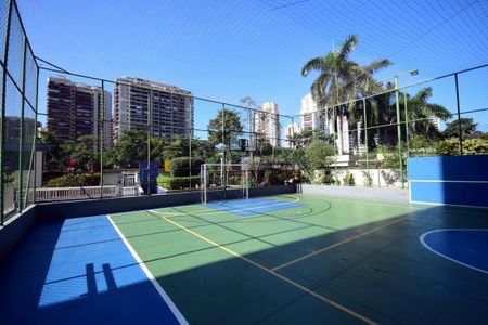 Apartamento à venda com 74m², 3 quartos e 1 vagaÁrea Comum - Quadra Esportiva