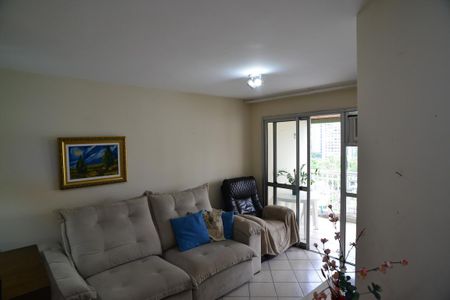 Apartamento à venda com 74m², 3 quartos e 1 vagaSala