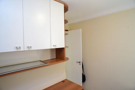 Apartamento à venda com 74m², 3 quartos e 1 vagaQuarto 2