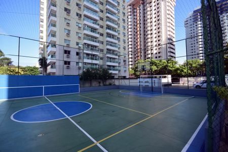 Apartamento à venda com 74m², 3 quartos e 1 vagaÁrea Comum - Quadra Esportiva