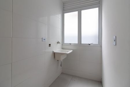 Sala/Cozinha de apartamento para alugar com 1 quarto, 30m² em Vila Euthalia, São Paulo