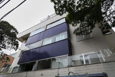 Apartamento para alugar com 69m², 2 quartos e 2 vagas Apartamento para alugar com 69m², 2 quartos e 2 vagasFachada