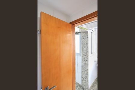 Apartamento para alugar com 69m², 2 quartos e 2 vagas Apartamento para alugar com 69m², 2 quartos e 2 vagasBanheiro de serviço