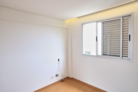 Suíte de apartamento para alugar com 2 quartos, 69m² em Serra, Belo Horizonte