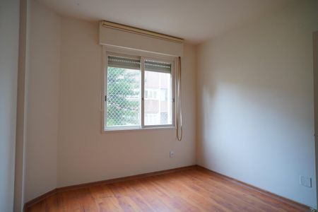 Quarto 1 de apartamento para alugar com 2 quartos, 82m² em Floresta, Porto Alegre
