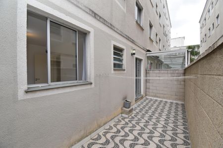 Apartamento para alugar com 47m², 2 quartos e 1 vagaVaranda do Quarto 2