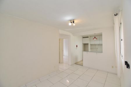 Sala de apartamento para alugar com 2 quartos, 47m² em Santa Cândida, Curitiba