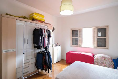 Casa à venda com 303m², 5 quartos e 3 vagasQuarto 2 casa 1