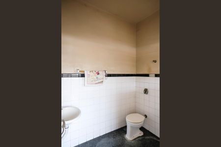 Casa à venda com 303m², 5 quartos e 3 vagasárea de serviço casa 2