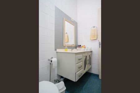 Casa à venda com 303m², 5 quartos e 3 vagasBanheiro casa 1