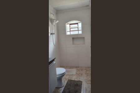 Casa à venda com 147m², 4 quartos e 2 vagas Casa à venda com 147m², 4 quartos e 2 vagasBanheiro