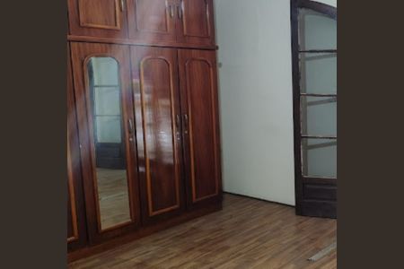 Casa à venda com 147m², 4 quartos e 2 vagas Casa à venda com 147m², 4 quartos e 2 vagasQuarto