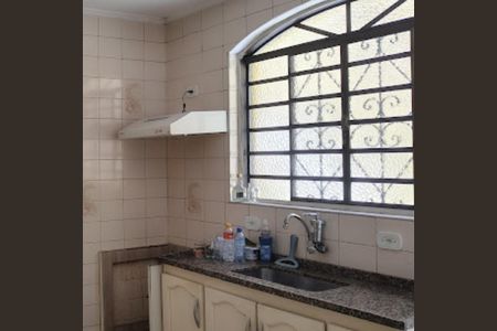 Casa à venda com 147m², 4 quartos e 2 vagas Casa à venda com 147m², 4 quartos e 2 vagasCozinha