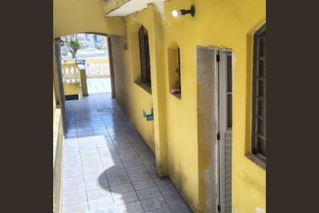 Casa à venda com 147m², 4 quartos e 2 vagas Casa à venda com 147m², 4 quartos e 2 vagasÁrea externa