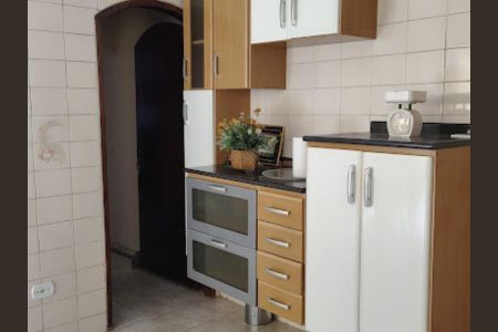 Casa à venda com 147m², 4 quartos e 2 vagas Casa à venda com 147m², 4 quartos e 2 vagasCozinha