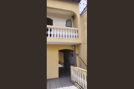 Casa à venda com 147m², 4 quartos e 2 vagas Casa à venda com 147m², 4 quartos e 2 vagasÁrea externa