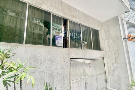 Apartamento à venda com 116m², 3 quartos e sem vaga Apartamento à venda com 116m², 3 quartos e sem vagaPlaca