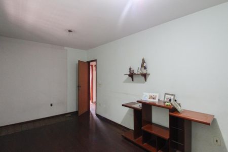 Casa à venda com 291m², 4 quartos e 4 vagasQuarto 2
