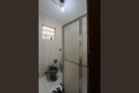 Casa à venda com 291m², 4 quartos e 4 vagasBanheiro Social 1