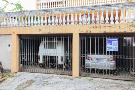 Casa à venda com 291m², 4 quartos e 4 vagasGaragem