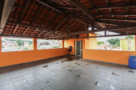 Casa à venda com 291m², 4 quartos e 4 vagasTerraço