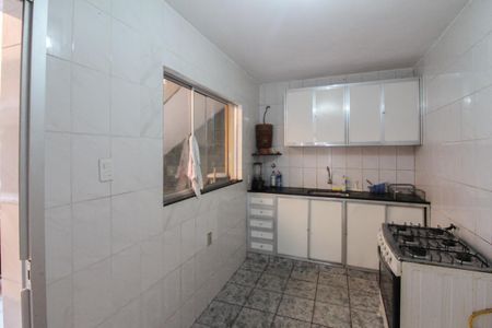 Casa à venda com 291m², 4 quartos e 4 vagasCozinha