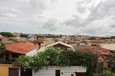 Casa à venda com 291m², 4 quartos e 4 vagasVista