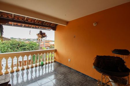 Casa à venda com 291m², 4 quartos e 4 vagasVaranda
