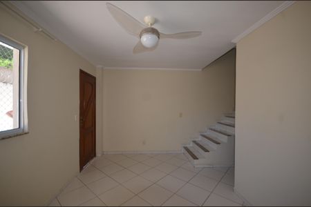 Sala de apartamento para alugar com 2 quartos, 120m² em Bento Ribeiro, Rio de Janeiro