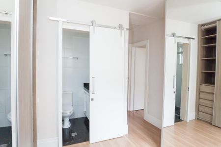 Casa de condomínio para alugar com 176m², 4 quartos e 2 vagassuite