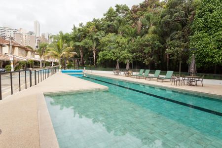 Casa de condomínio para alugar com 176m², 4 quartos e 2 vagasPiscina
