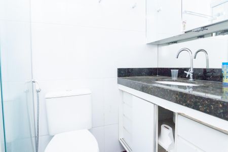 Casa de condomínio para alugar com 176m², 4 quartos e 2 vagasBanheiro da Suíte