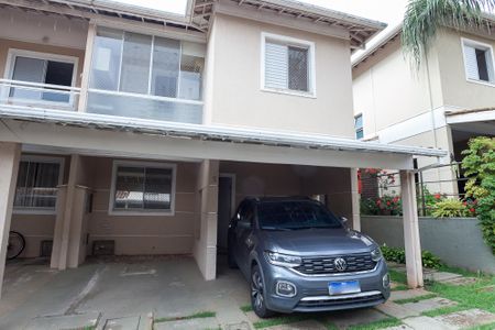 Casa de condomínio para alugar com 176m², 4 quartos e 2 vagasFachada