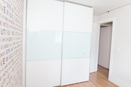 Casa de condomínio para alugar com 176m², 4 quartos e 2 vagasquarto 2