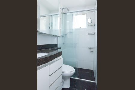 Casa de condomínio para alugar com 176m², 4 quartos e 2 vagasBanheiro Social